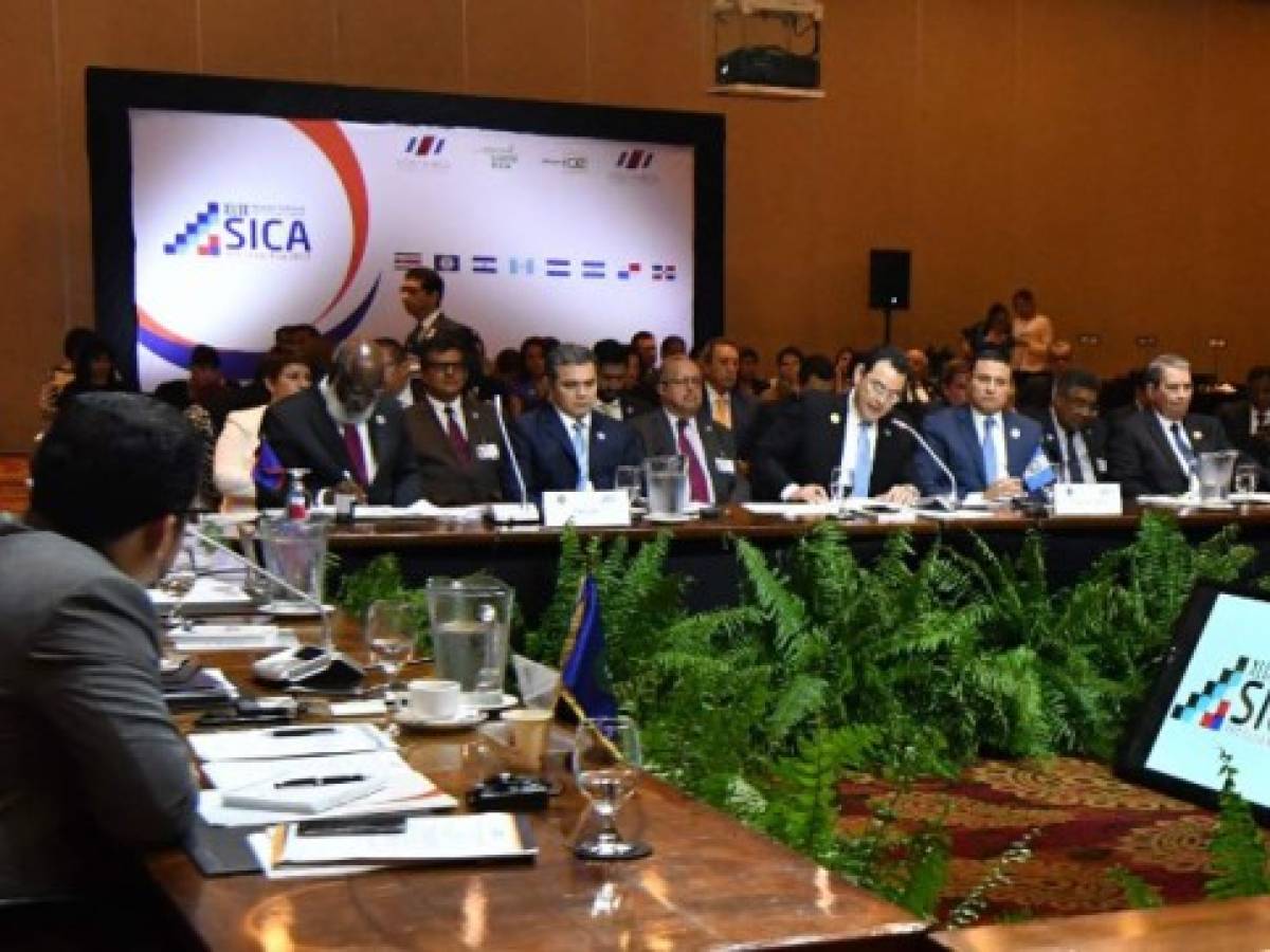 Cinco presidentes acudirán a cumbre del SICA en República Dominicana