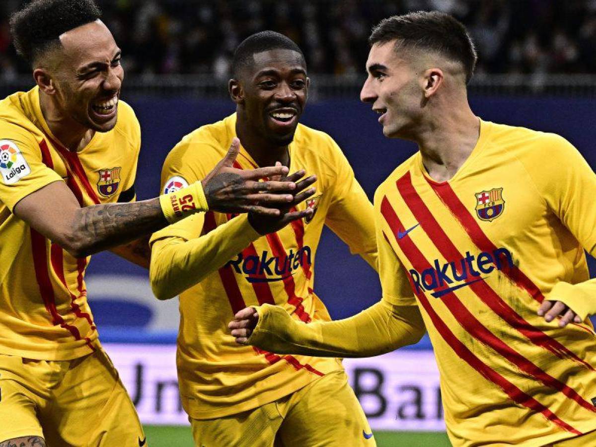 El Barcelona goleó 4-0 al Real Madrid en el Santiago Bernabéu El Barcelona goleó 4-0 al Real Madrid en el Santiago Bernabéu