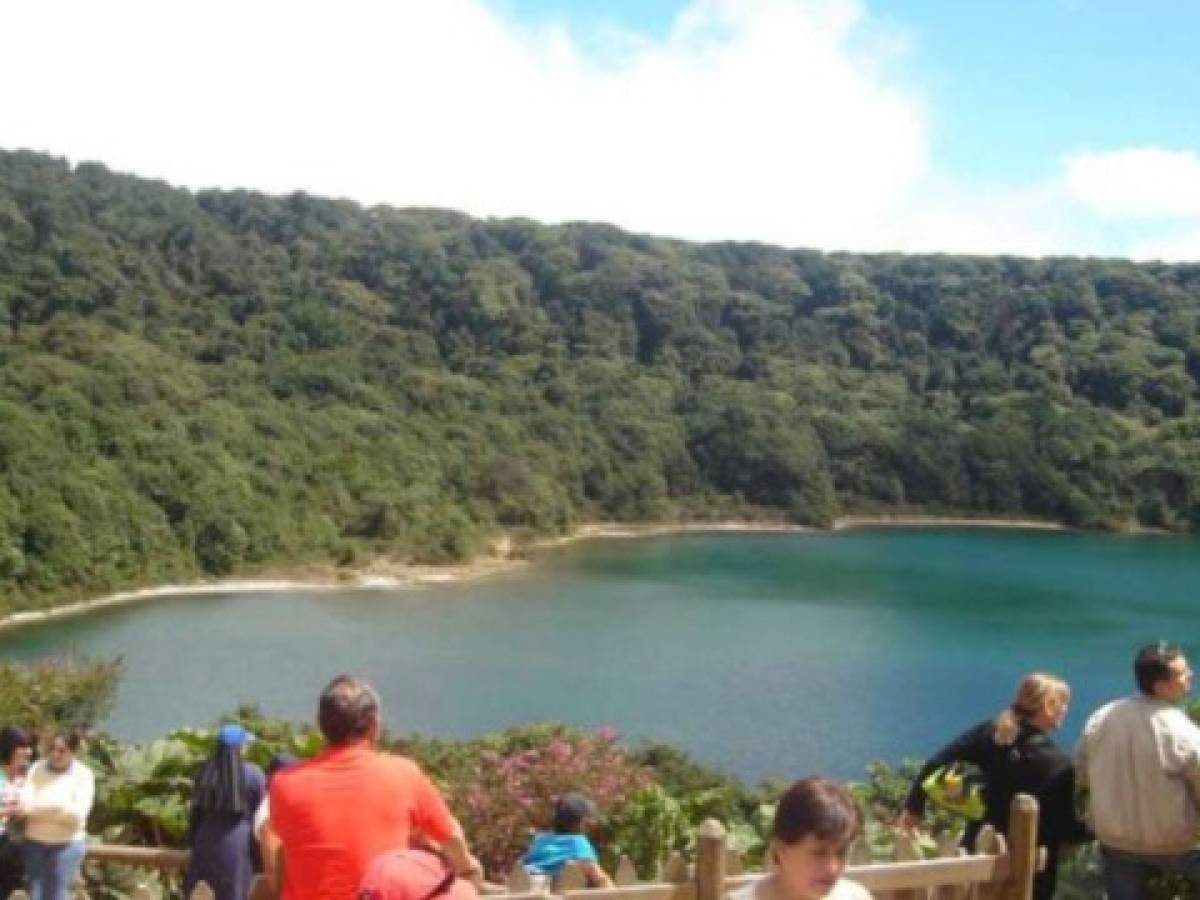 Costa Rica: Mora crediticia hasta alcanzar 160.000 visitantes mensuales pide Turismo