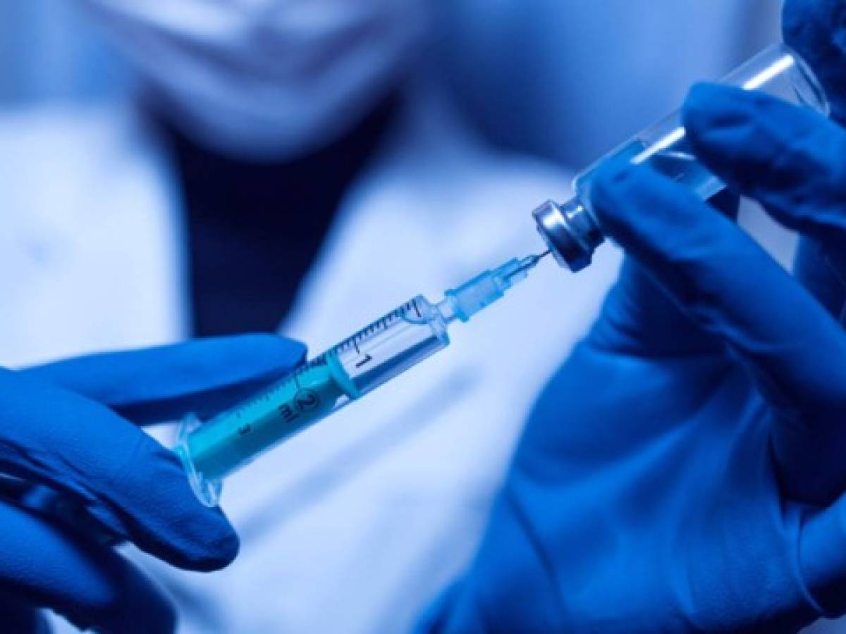 Jefa de comercio EE.UU. dijo que exención sobre vacunas podría consagrar a laboratorios