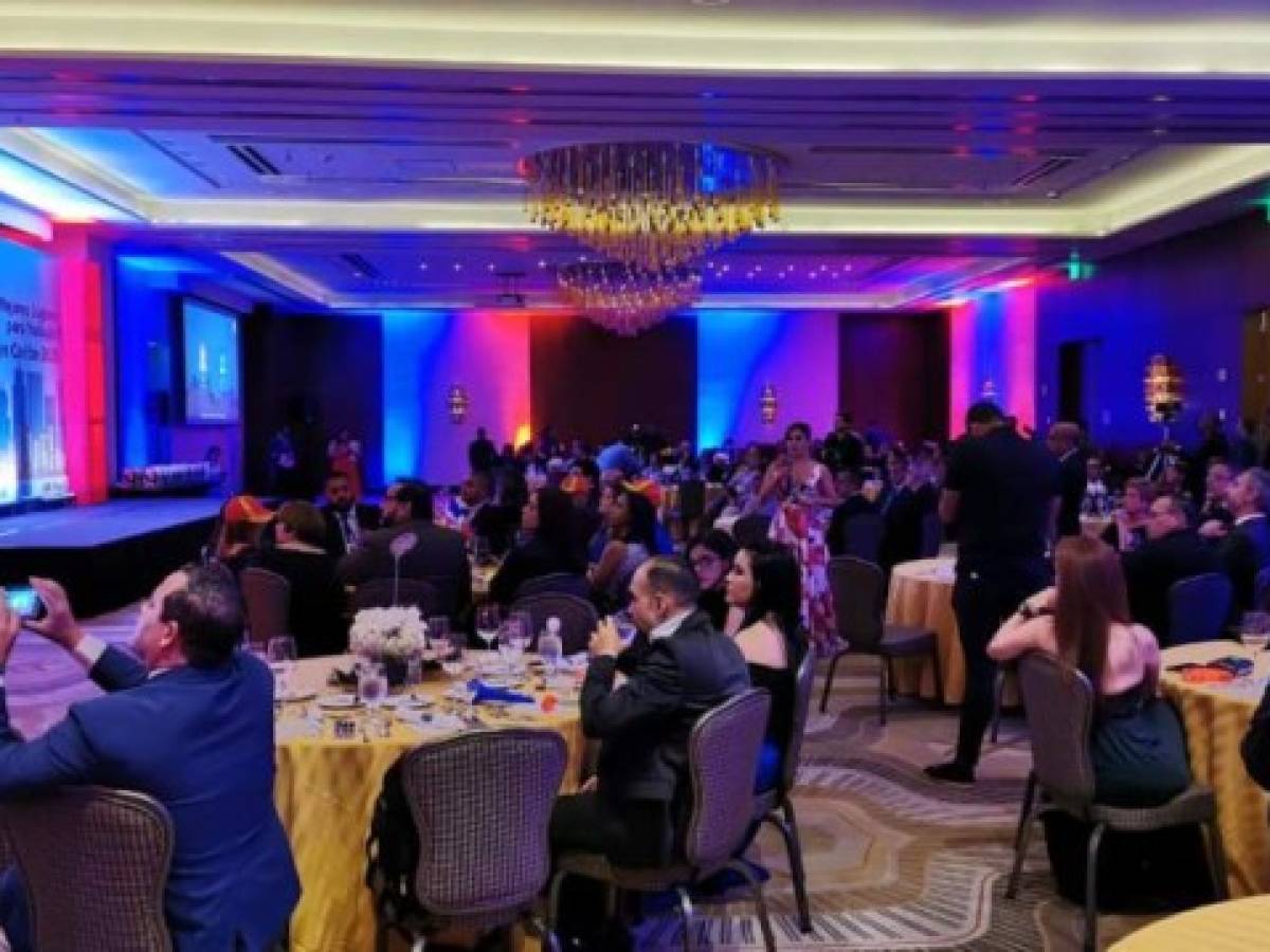 Con respecto al análisis que hace el Great Place to Work® Institute Centroamérica y Caribe, en los últimos cinco años, entre las competencias que han mostrado un mejor desempeño se encuentran la comunicación, el apoyo, la equidad, la cercanía y el sentido de familia. Con respecto al análisis que hace el Great Place to Work® Institute Centroamérica y Caribe, en los últimos cinco años, entre las competencias que han mostrado un mejor desempeño se encuentran la comunicación, el apoyo, la equidad, la cercanía y el sentido de familia.