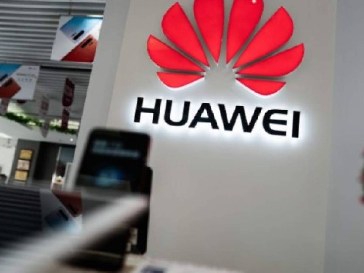 EEUU autoriza a 'varias' empresas a venderle componentes a Huawei
