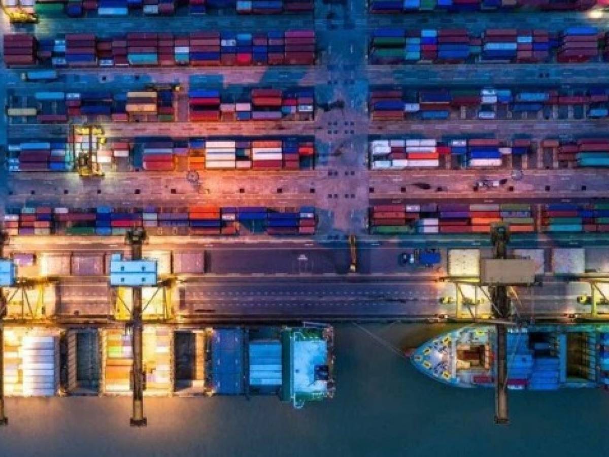 OMC prevé caída del comercio mundial más suave de lo esperado