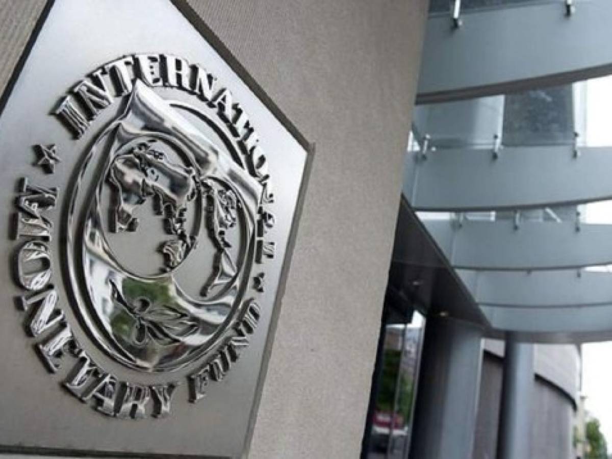 FMI alerta sobre situación de El Salvador