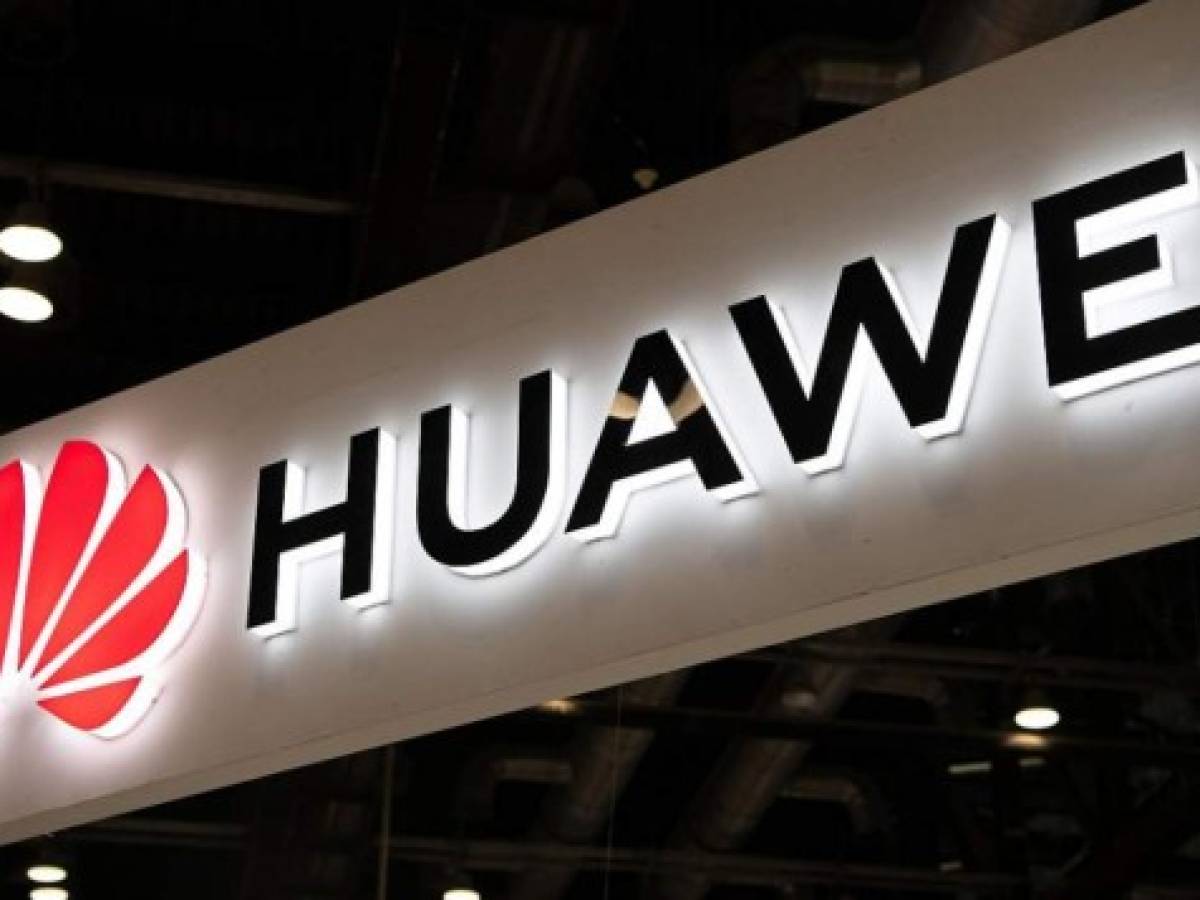 Huawei niega interés en comprar al mayor operador de Brasil