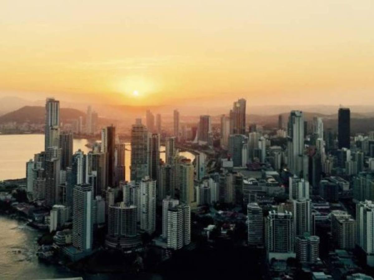 Panamá: 'Expertos' recomiendan barreras contra flujo de dinero ilícito