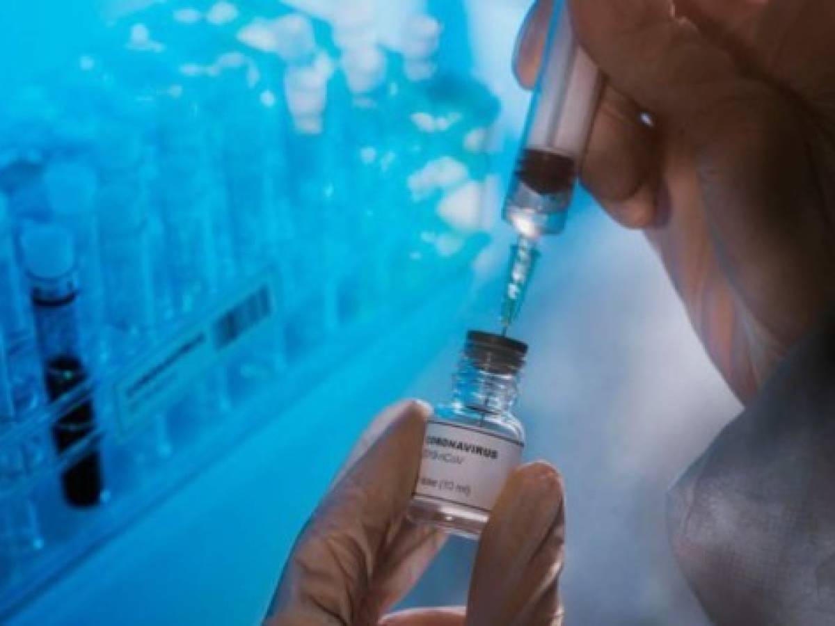 Moderna llega a acuerdo con EEUU para suministrar 100 millones de vacunas experimentales contra COVID-19