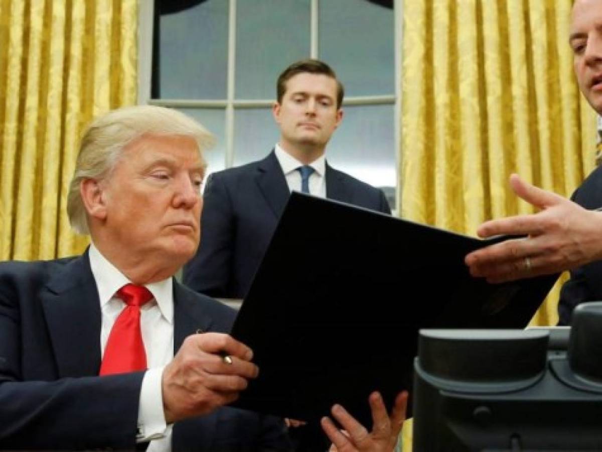 Donald Trump firma hoy órdenes para renegociar el NAFTA y salir del TPP