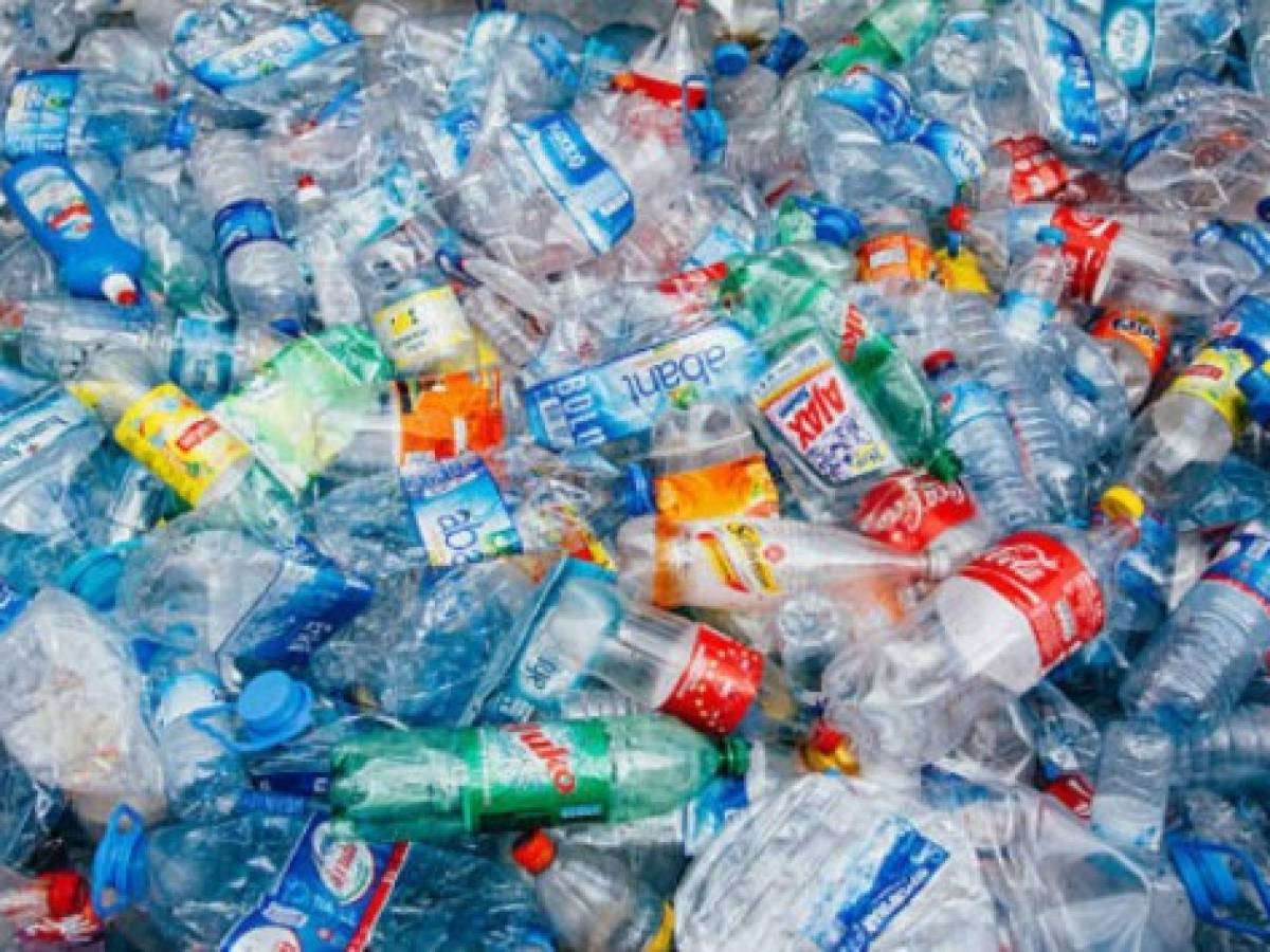 China deja de importar desechos de plástico y sacude al mundo
