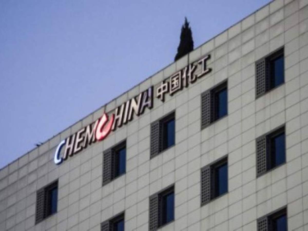 (FILES) This file photo taken on February 3, 2016 shows a general view of a building of the China National Chemical Corp., also known as ChemChina, in Beijing.US antitrust regulators approved ChemChina's takeover of Swiss pesticide and seed giant Syngenta after requiring the Chinese company to sell three pesticides, the Federal Trade Commission said on April 4, 2017. The US agency required the divestitures to address a loss of competition over the herbicide paraquat and two other products in which the merger would have likely led to higher prices for consumers, the FTC said. / AFP PHOTO / Fred DUFOUR (FILES) This file photo taken on February 3, 2016 shows a general view of a building of the China National Chemical Corp., also known as ChemChina, in Beijing.US antitrust regulators approved ChemChina's takeover of Swiss pesticide and seed giant Syngenta after requiring the Chinese company to sell three pesticides, the Federal Trade Commission said on April 4, 2017. The US agency required the divestitures to address a loss of competition over the herbicide paraquat and two other products in which the merger would have likely led to higher prices for consumers, the FTC said. / AFP PHOTO / Fred DUFOUR