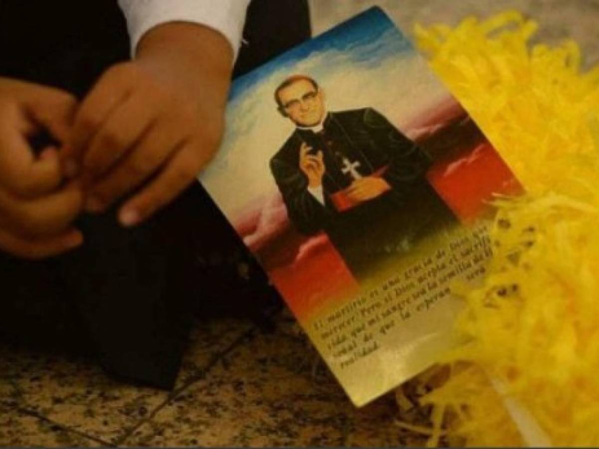 El Salvador: Juez ordena a Fiscalía investigar asesinato de monseñor Romero