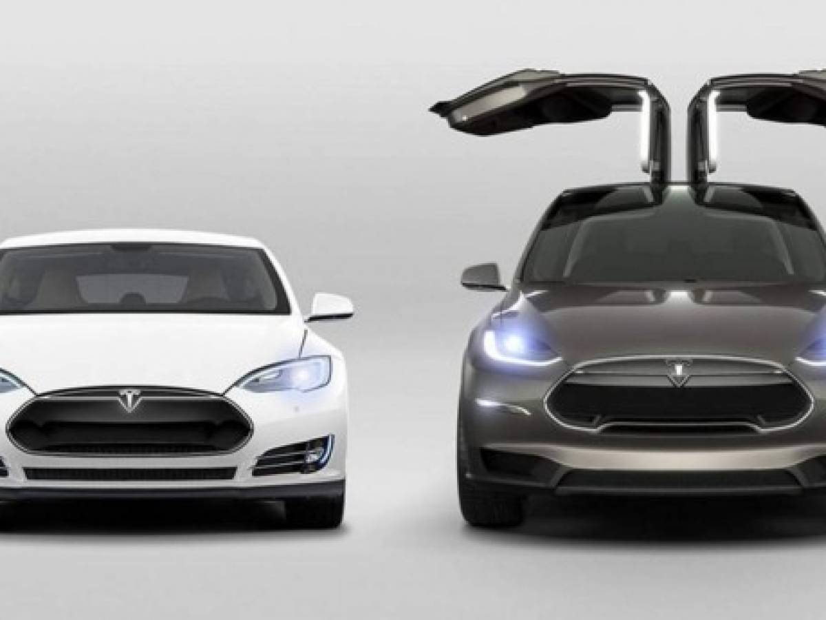 Tesla se asocia con tiendas para vender sus autos en Europa