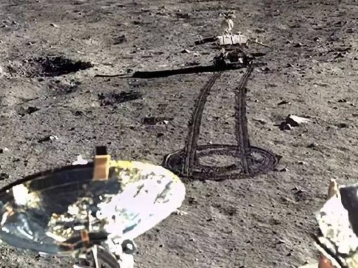 Rover chino recorre 345 metros en la cara oculta de la Luna