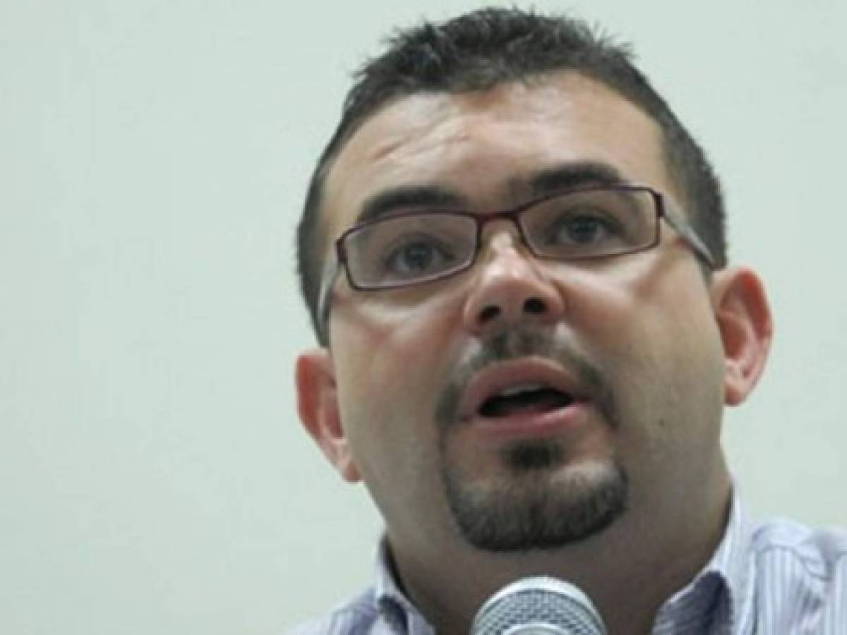 El Salvador: detienen a polémico cura pro-pandillero