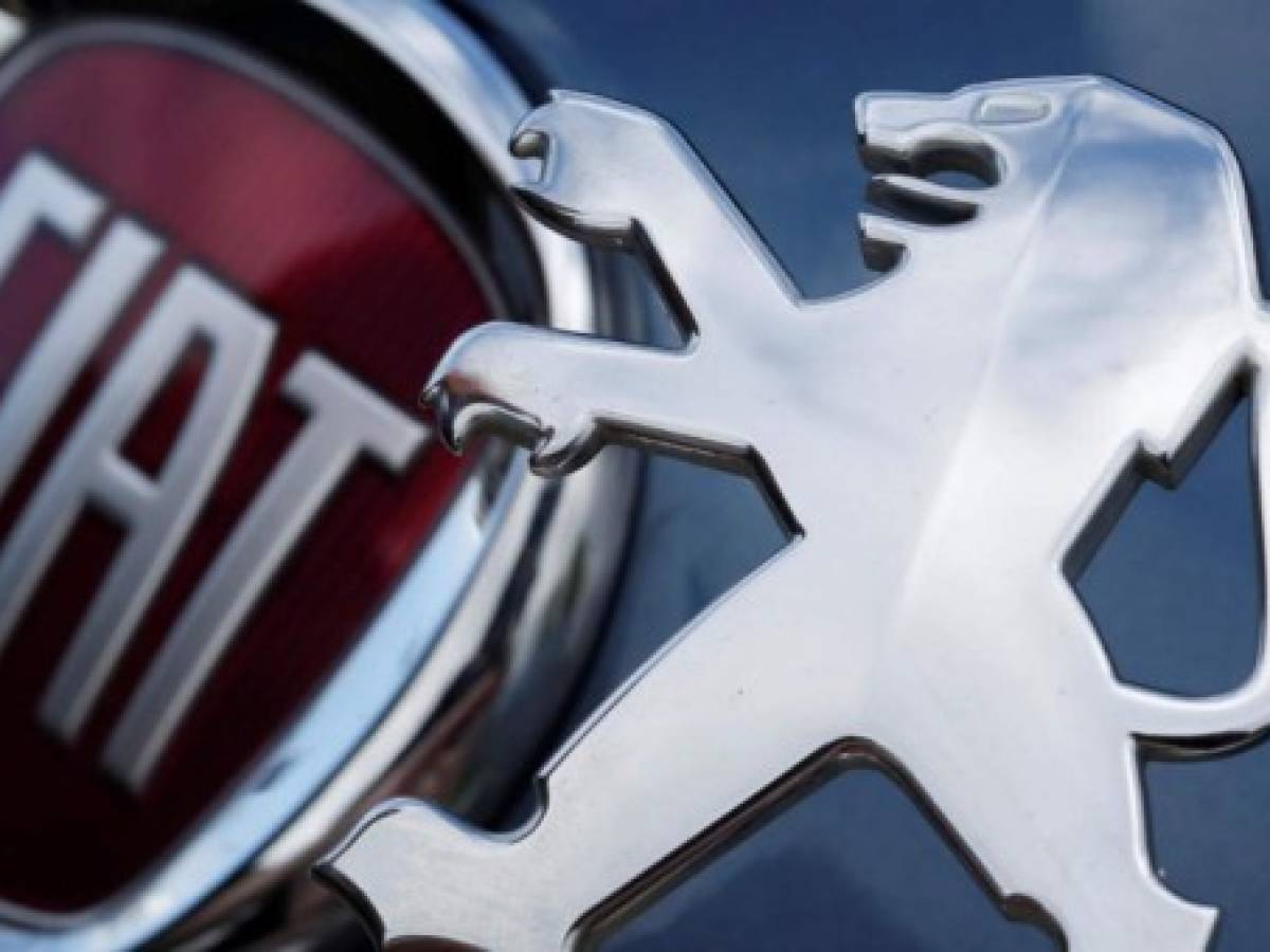 Consejo de supervisión de Peugeot-Citroen aprueba plan de fusión con Fiat-Chrysler   