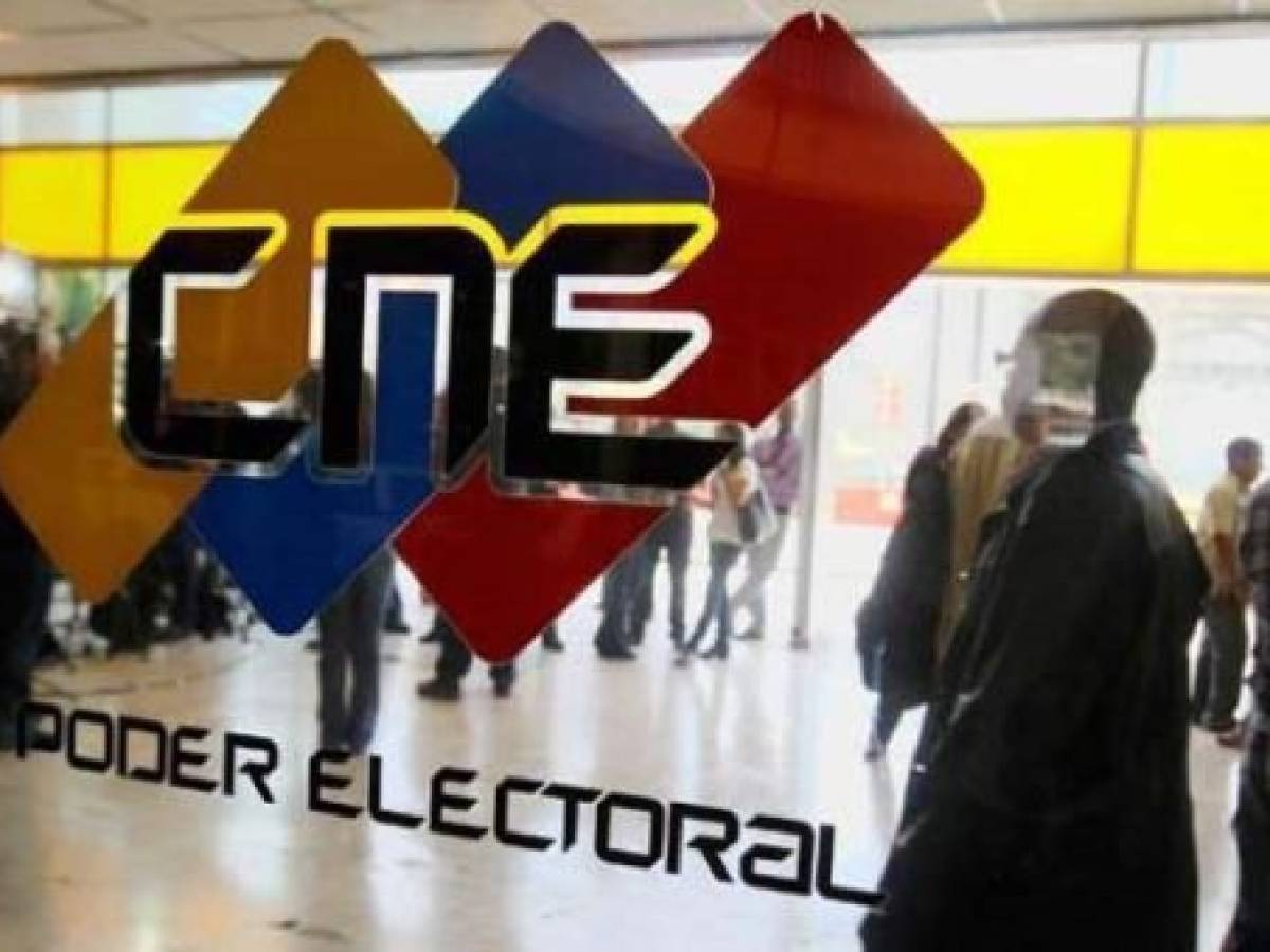 Oposición dice que nicaragüenses 'expertos en fraude' electoral están en Venezuela
