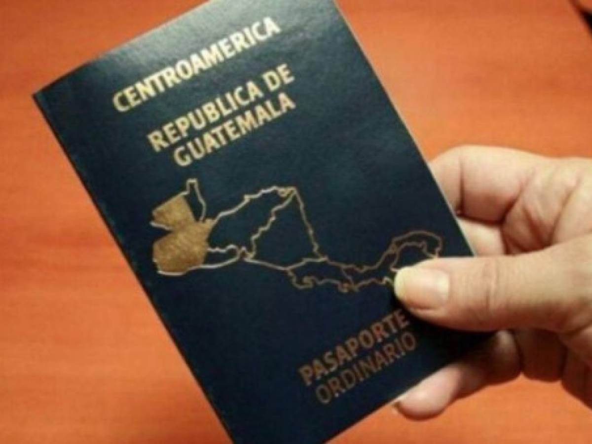 Guatemala: Miles de empleos en el extranjero están en riesgo por escasez de pasaportes