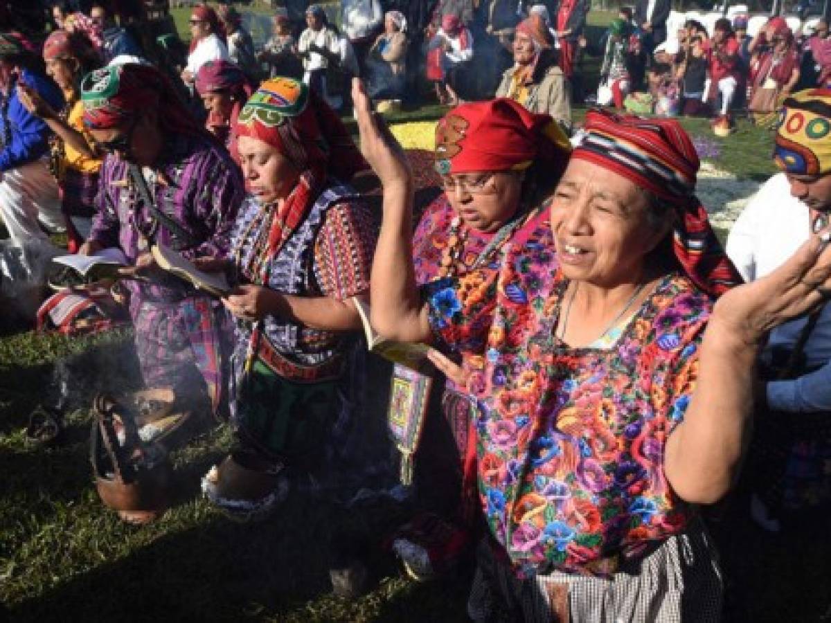 Indígenas guatemaltecos denuncian abandono al conmemorar fin de guerra civil
