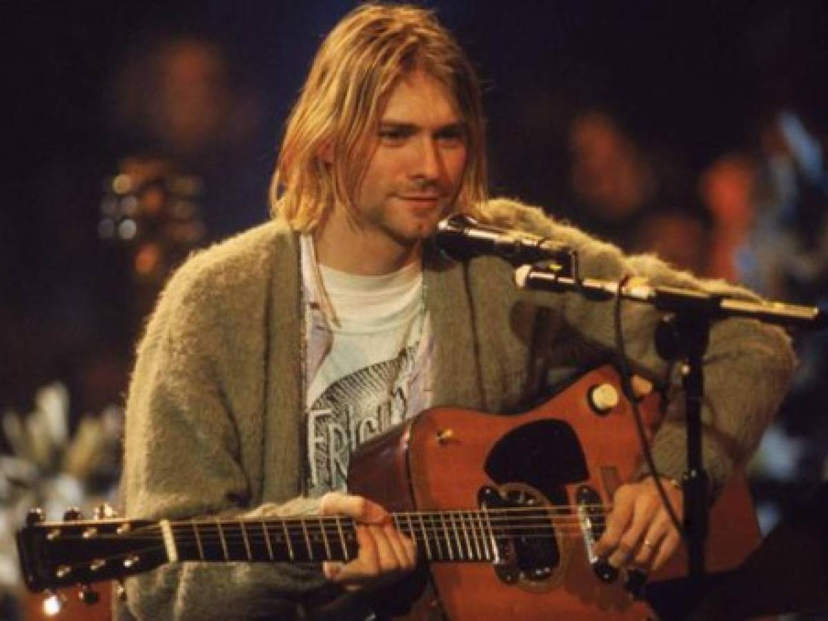 Venden la guitarra de Cobain en 'MTV Unplugged' por US$6 millones