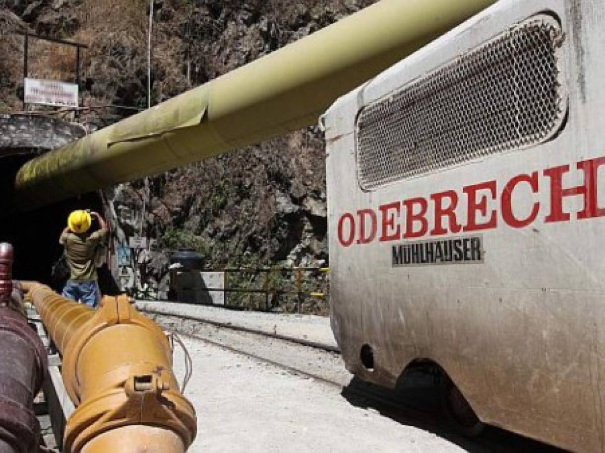 Mayor constructora de Perú se derrumba por Odebrecht