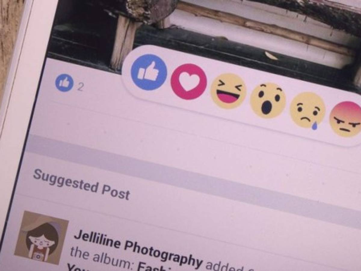 Facebook no permitirá publicidad en páginas que difundan 'fake news'