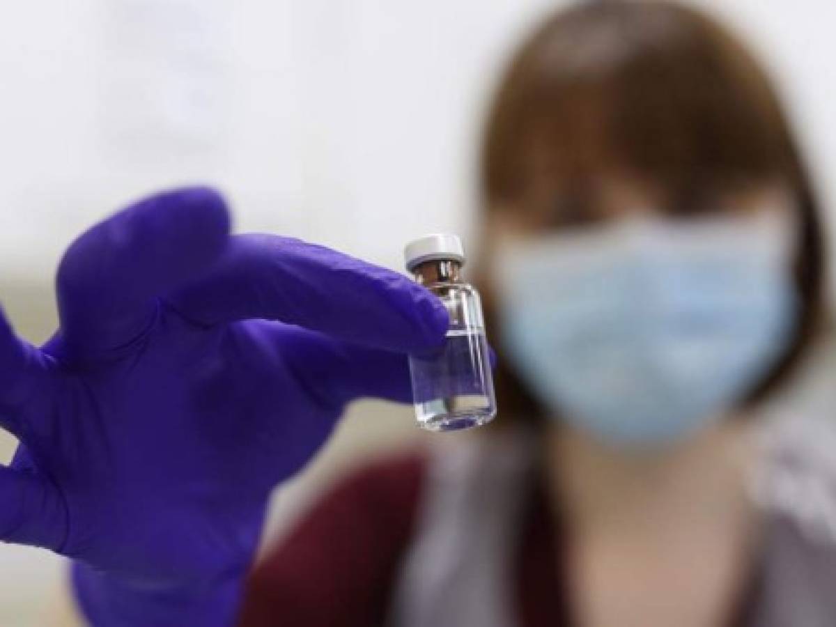 Pfizer y BioNTech suben en Bolsa tras el inicio de la vacunación contra el coronavirus en Reino Unido