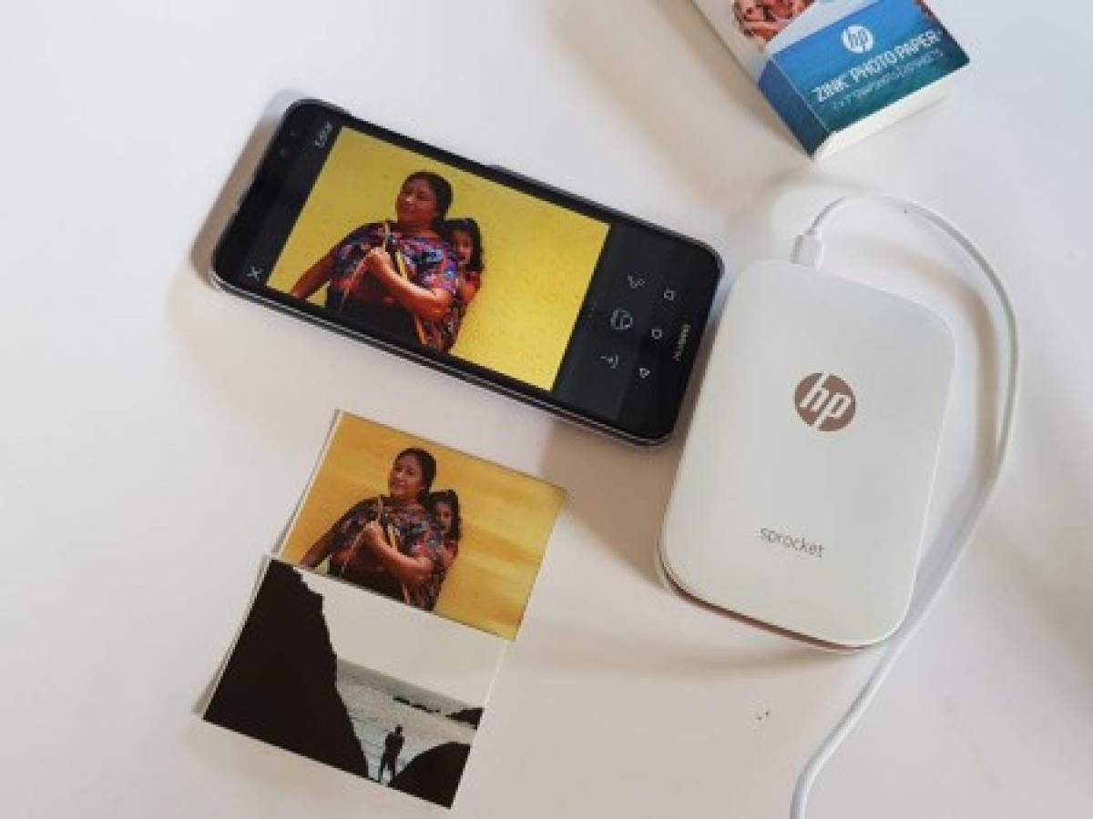 HP Sprocket imprime sin necesidad de tinta, ni cables