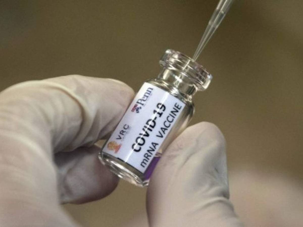 Vacunación contra COVID-19 iniciará en un mes en Rusia