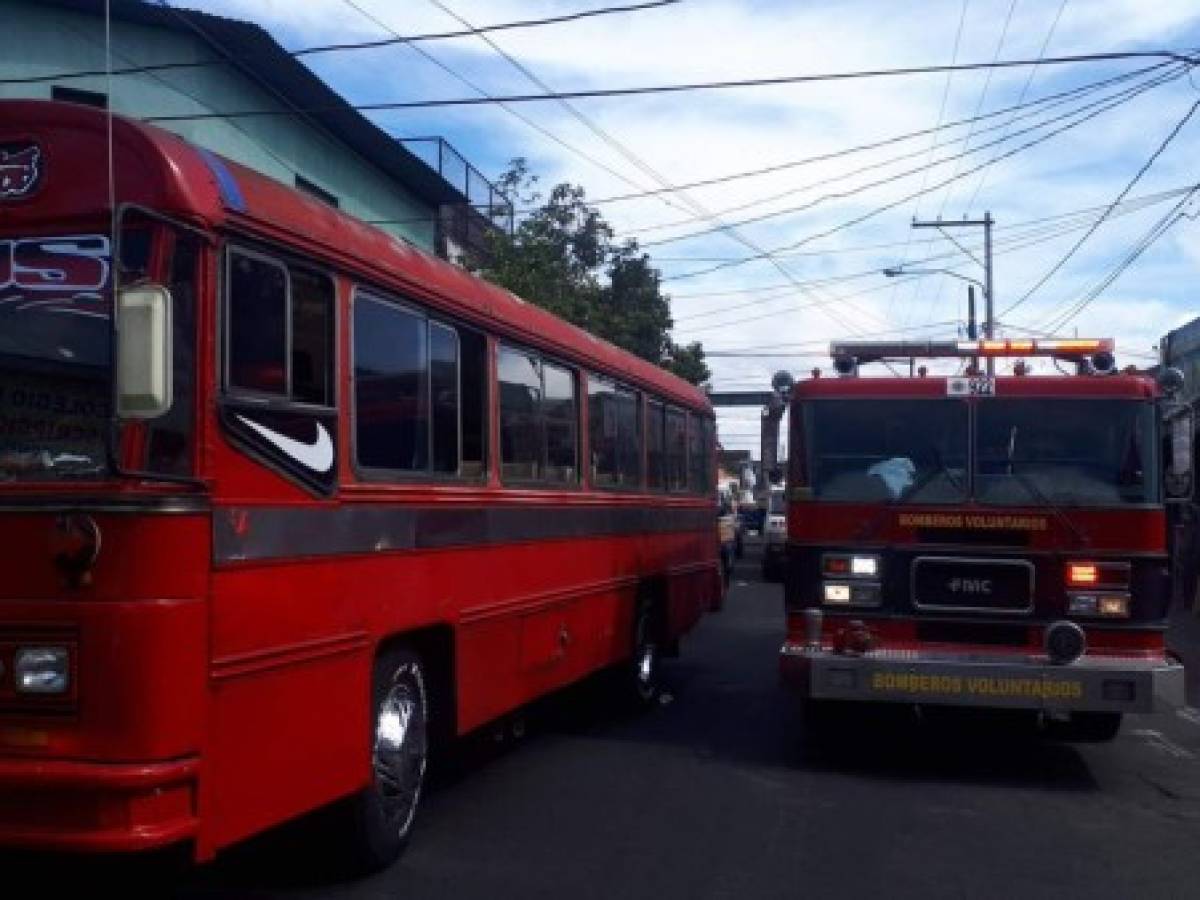 Guatemala: Siete heridos por ataque con explosivo contra autobús