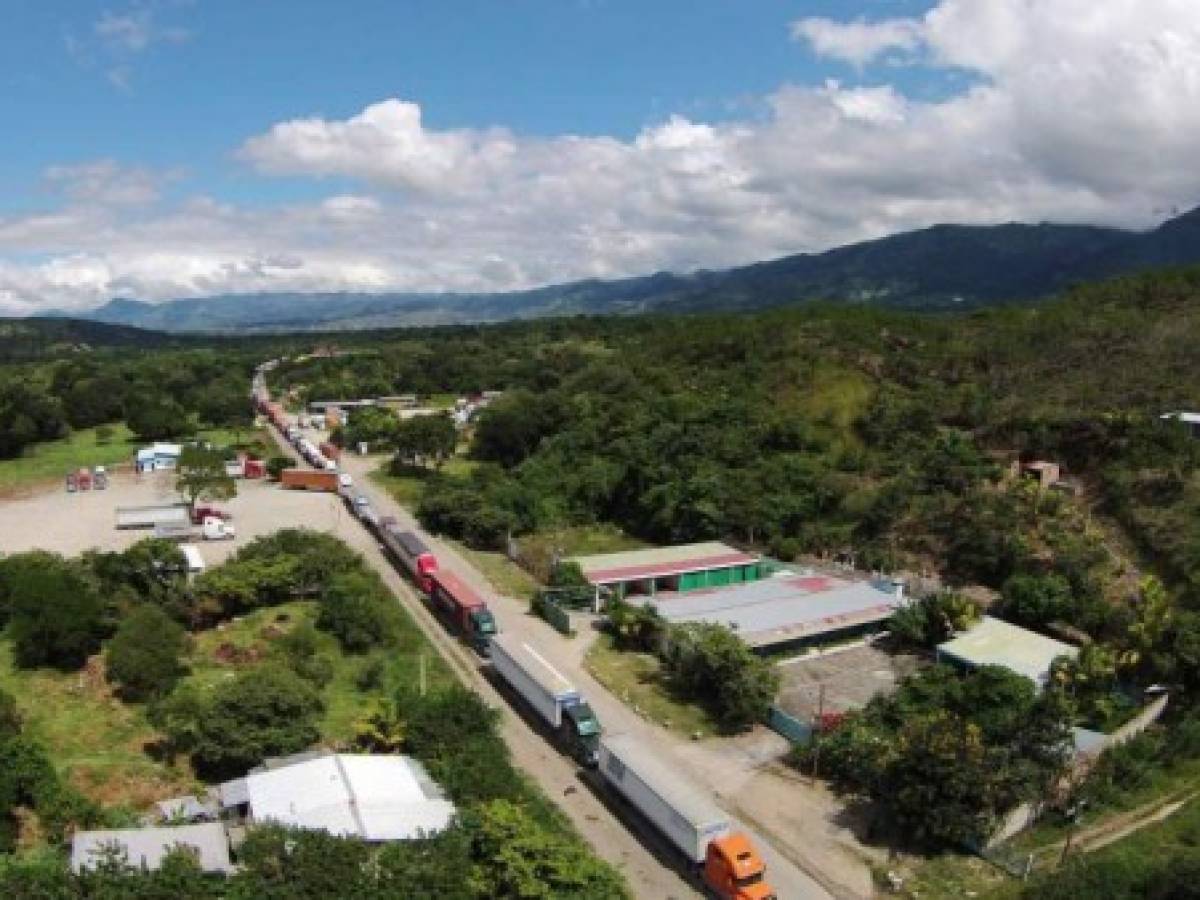 Paro en aduana salvadoreña de El Poy afectó comercio de Honduras