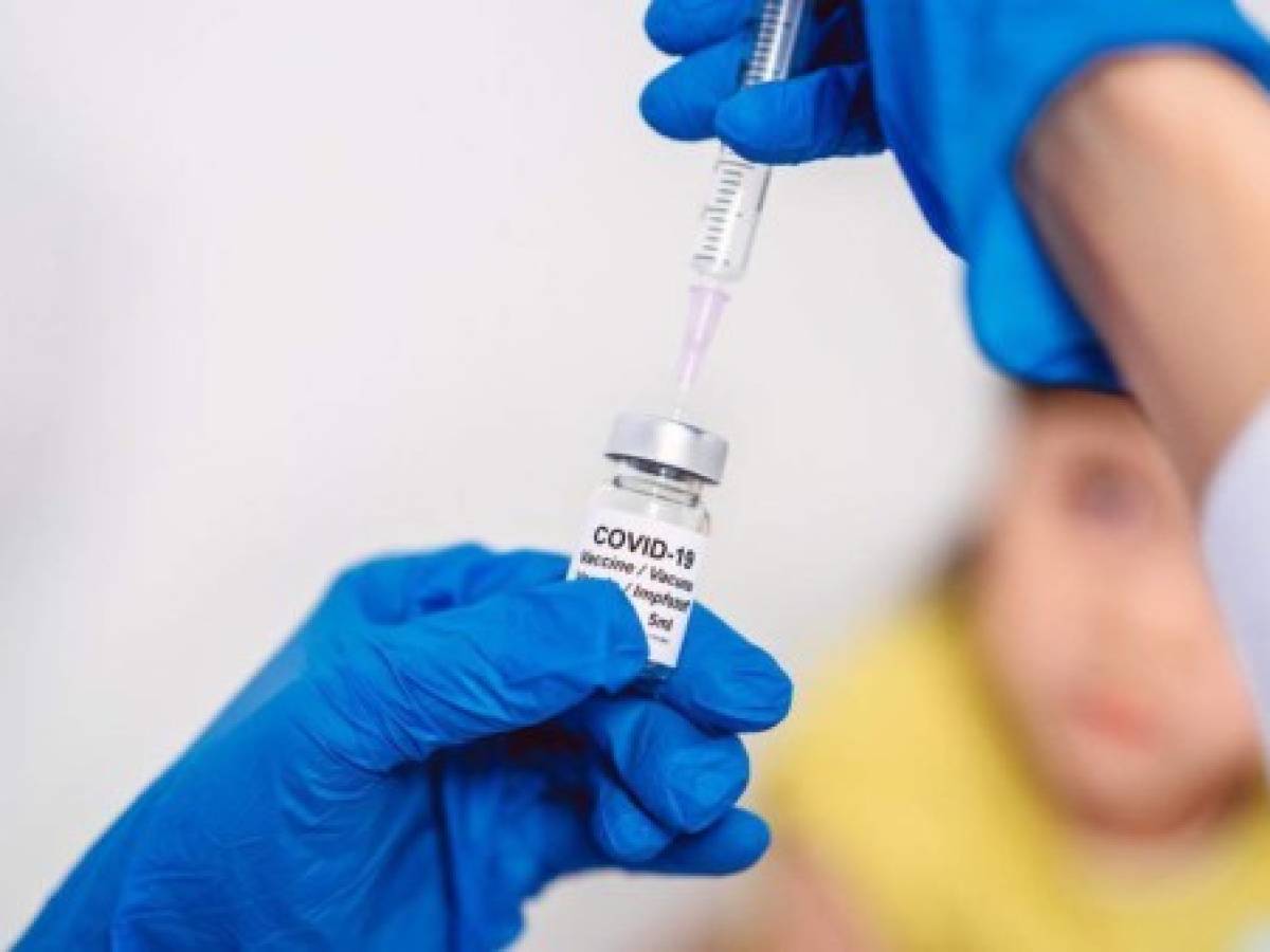 Europa cerrará el mayor negocio de vacunas del mundo con Pfizer