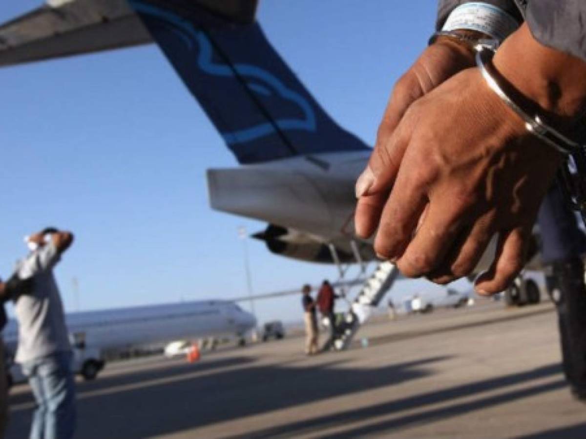 EE.UU. y México deportaron más de 12.900 salvadoreños hasta finales de mayo