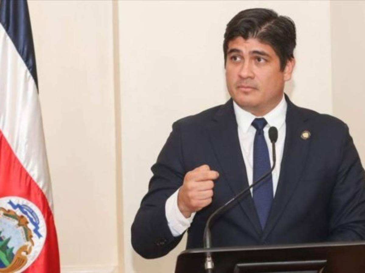 Fiscalía pide abrir juicio contra presidente de Costa Rica  
