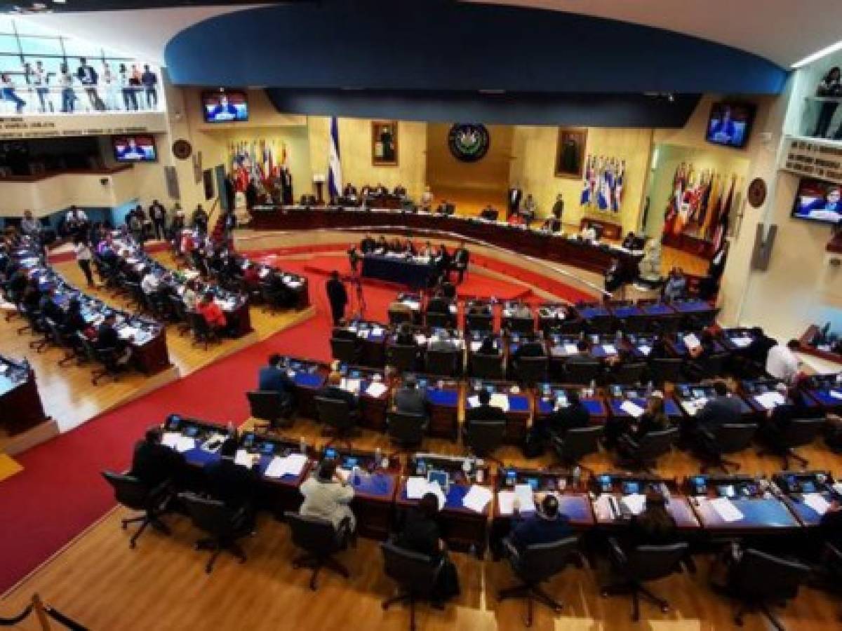 El Salvador: Se instala nuevo Congreso aliado a Nayib Bukele
