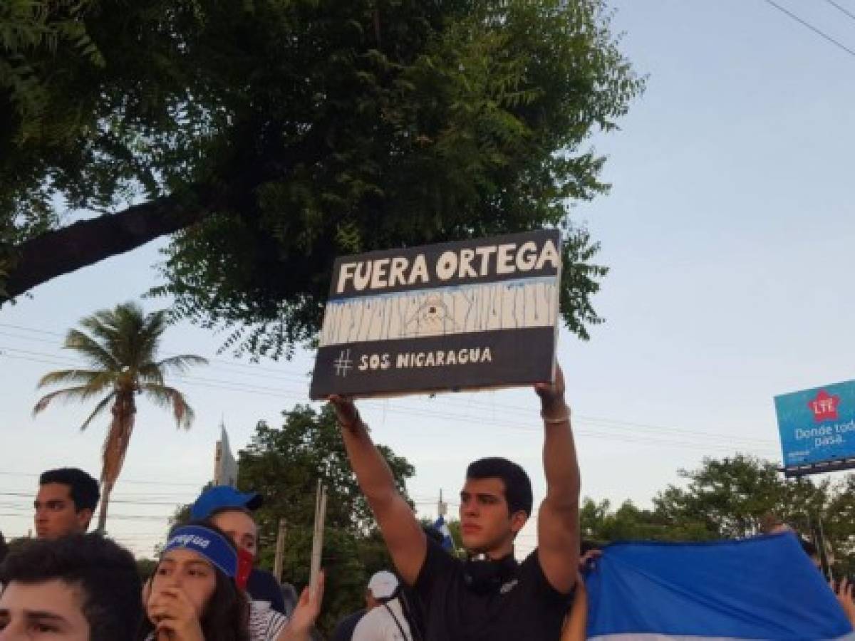 Nicaragua: Empresarios mantienen marcha y aceptan diálogo con Gobierno
