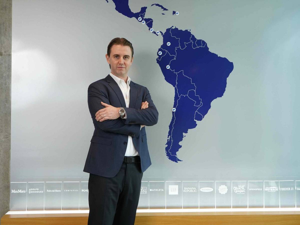 Antonio Burgos, Director General de AR Holdings. Antonio Burgos, Director General de AR Holdings.