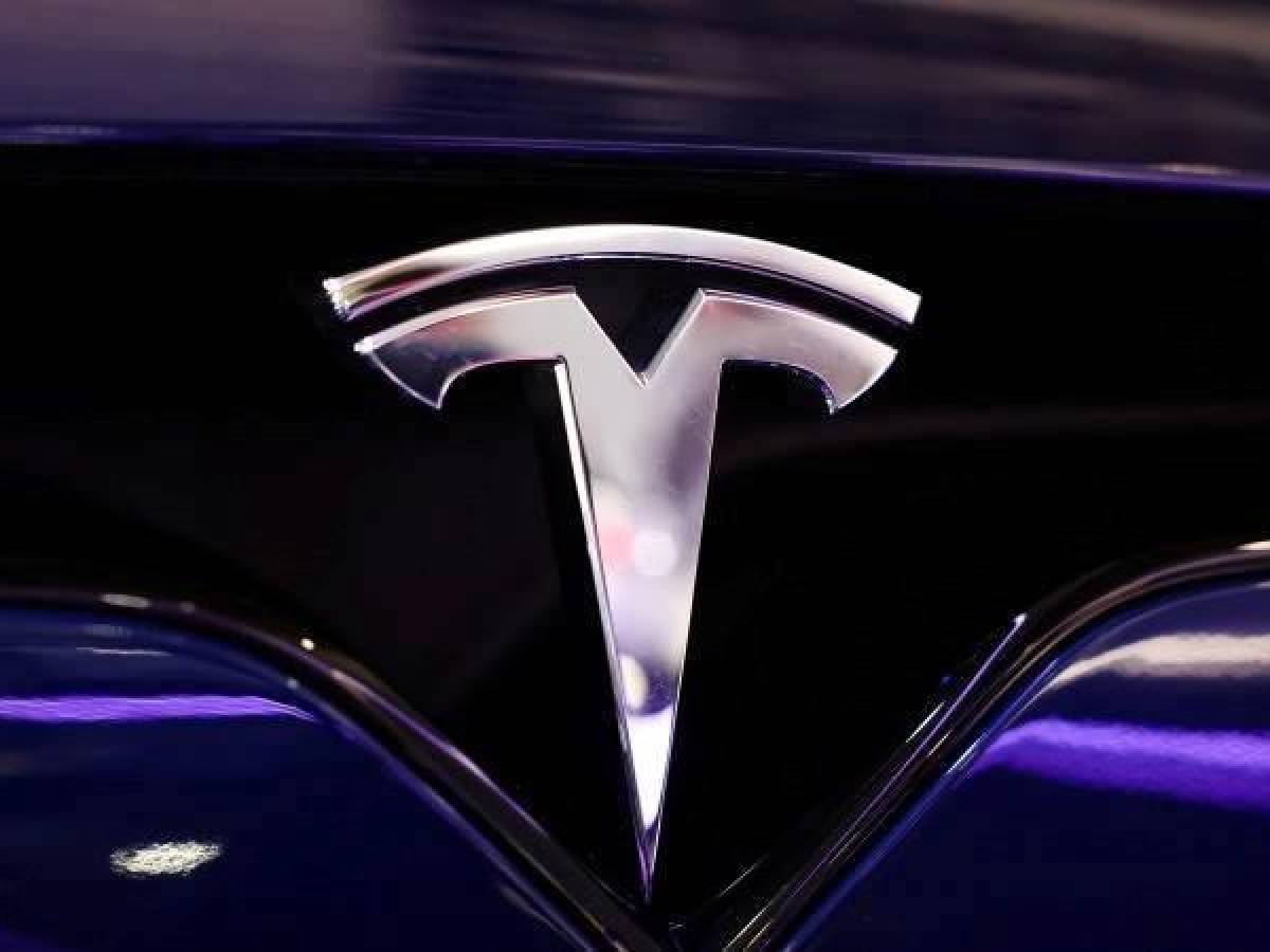 Musk estaría ‘encantado’ de licenciar el sistema de piloto automático de Tesla