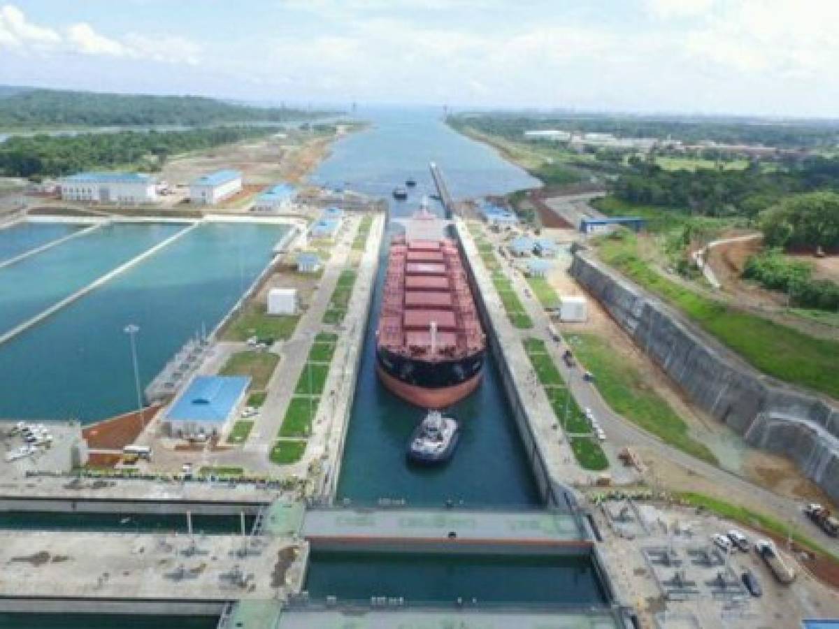 Canal de Panamá ampliado llega a su tránsito mil