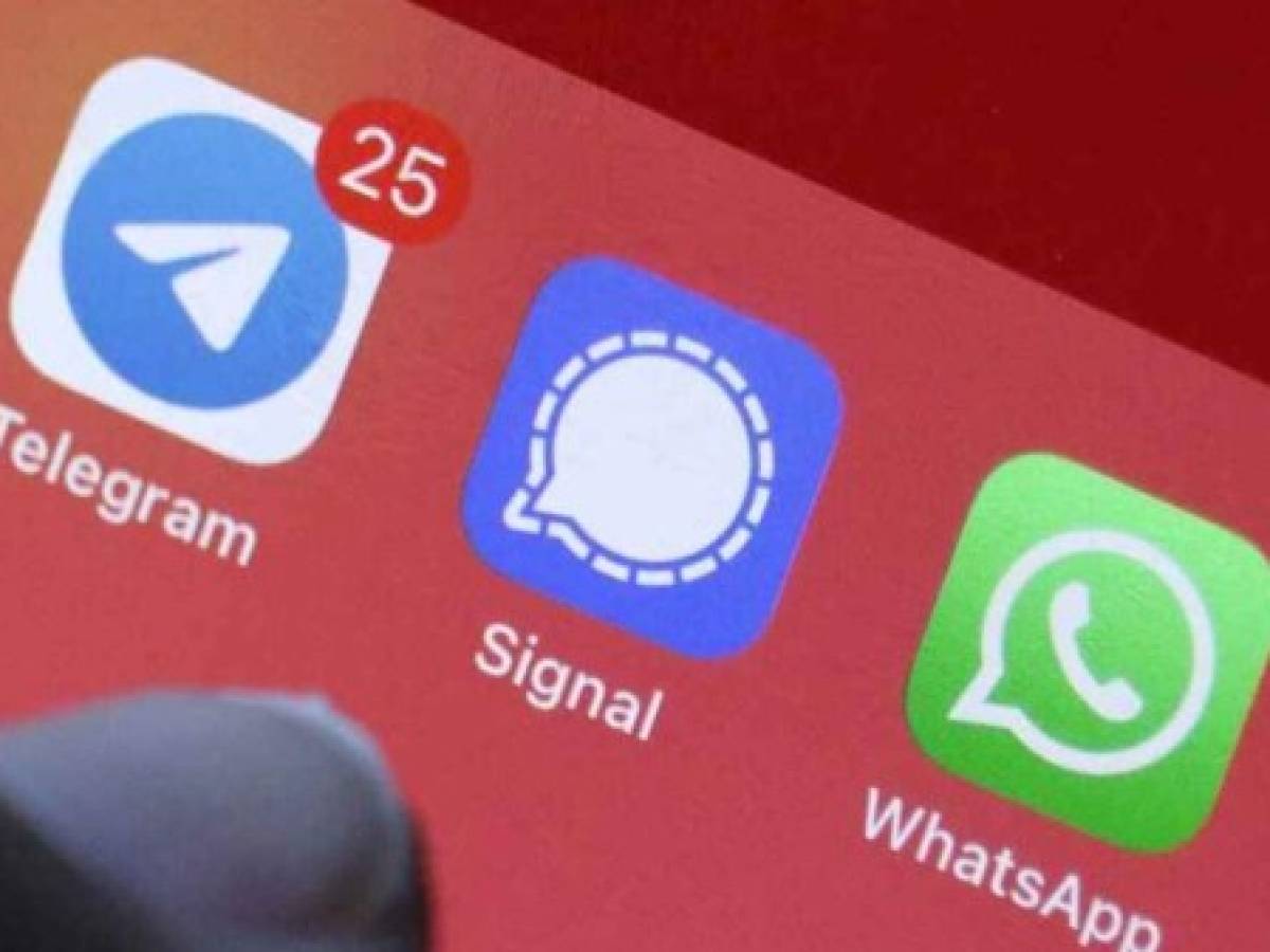 Confundador de WhatsApp pasa a dirigir (temporalmente) Signal