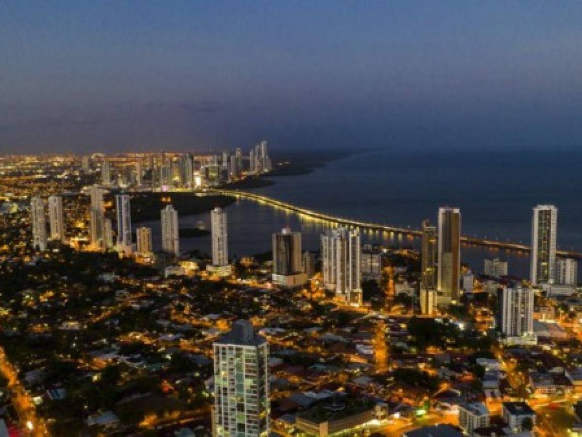 Panamá espera salir de la lista negra francesa de paraísos fiscales