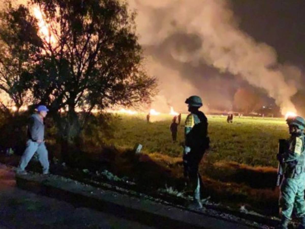 Testigo de explosión de ducto en Hidalgo cuenta que personas ignoraron advertencias de soldados