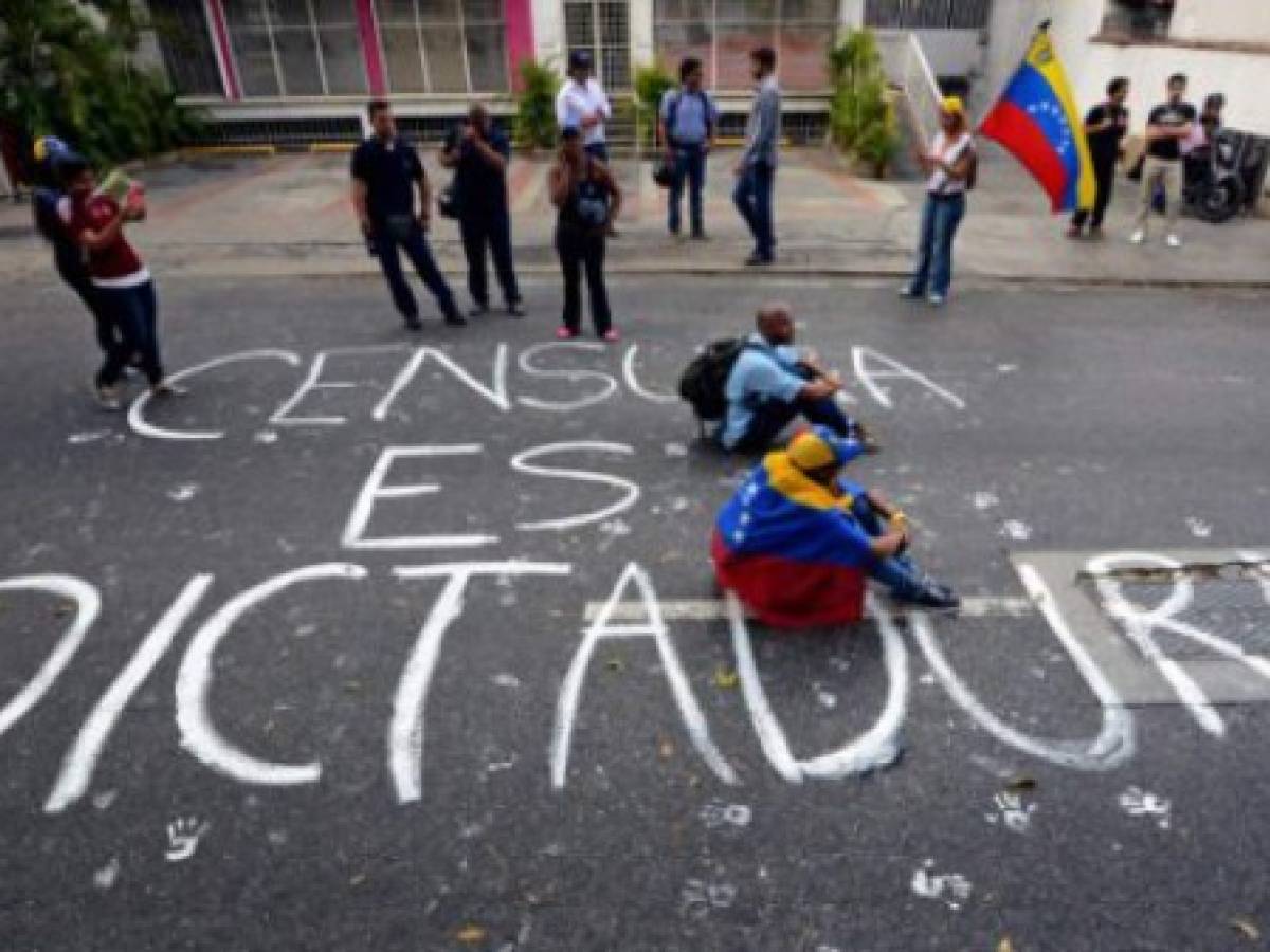 Venezuela: saqueos violentos en Caracas dejan unos diez muertos