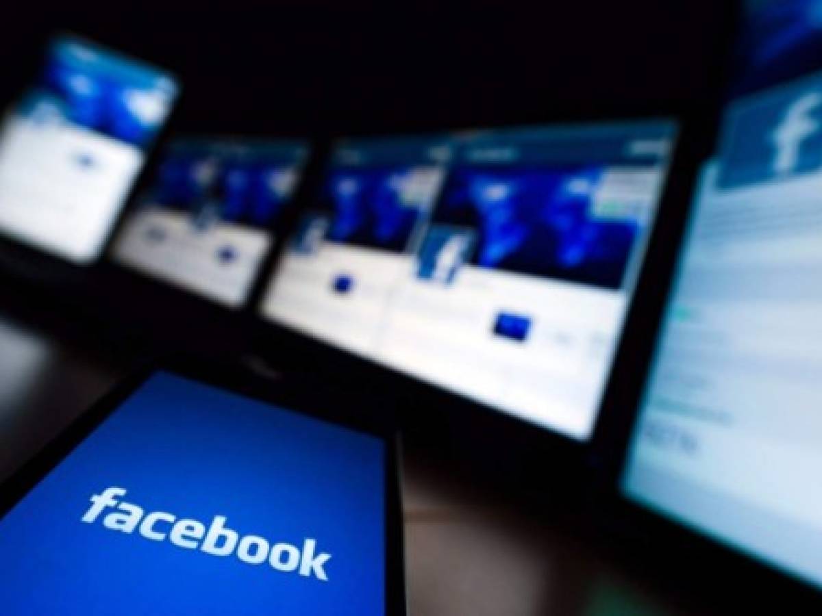 Facebook podría empezar a espiarlo mediante la webcam