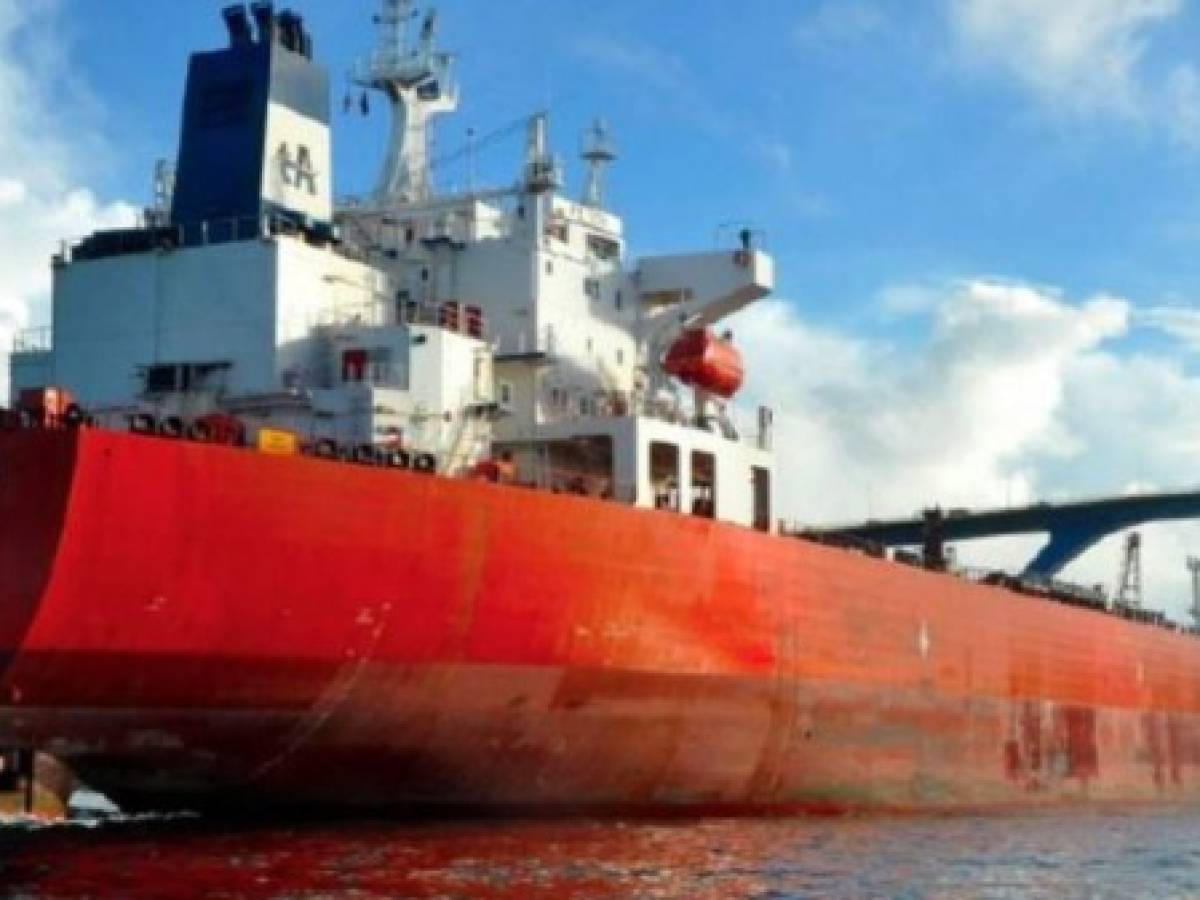 Barcos con bandera panameña reciben sanciones de EEUU