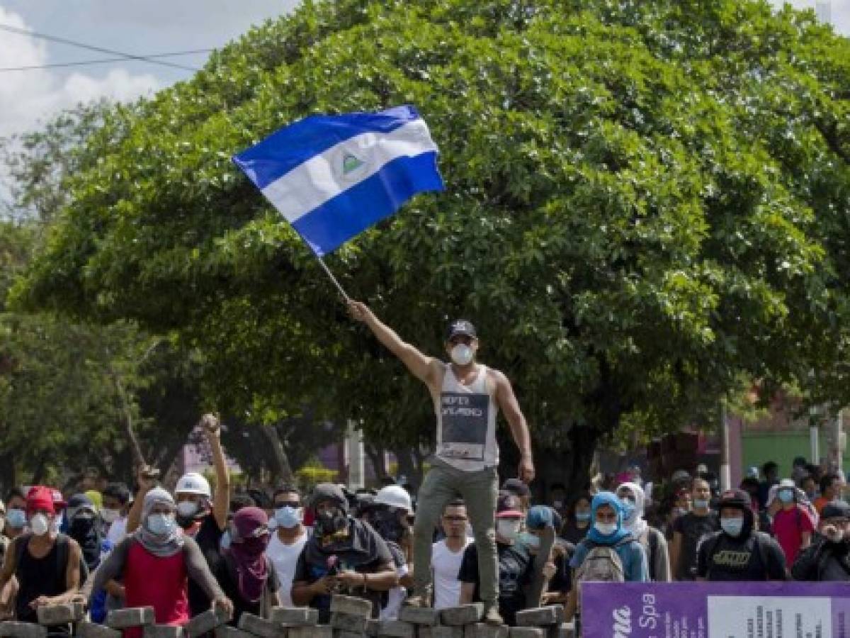 Condenan a más de 200 años de cárcel a dos líderes opositores por protestas en Nicaragua