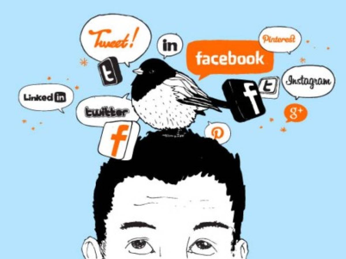 ¿Desconectarse? La distracción de las redes sociales está afectando tu carrera