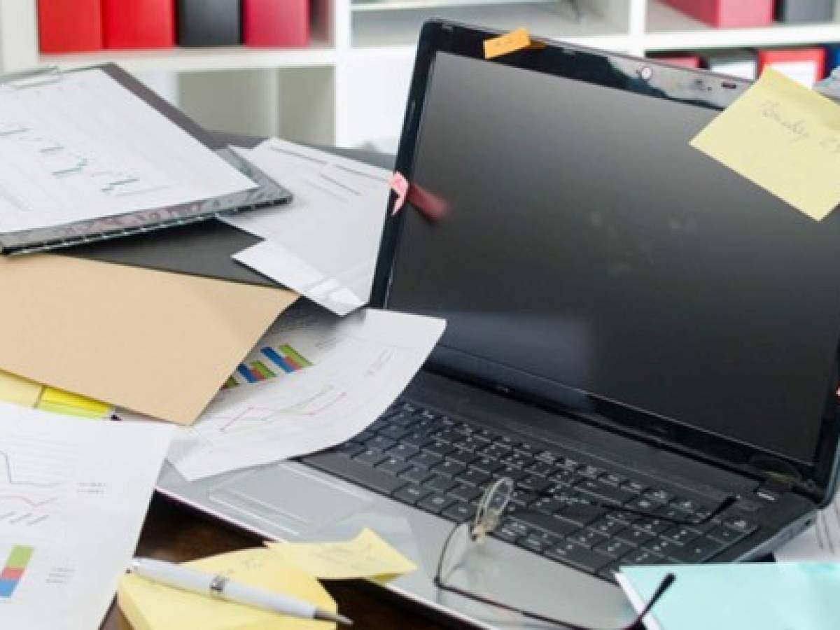 ¿Un escritorio desordenado es una muestra de genialidad?