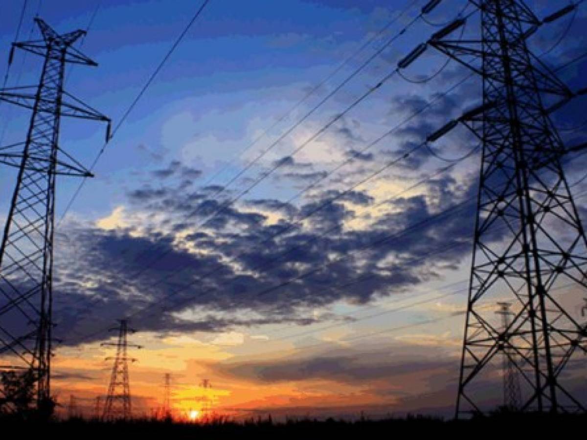 Seis consorcios pujan por línea de transmisión eléctrica de 500 kV en Panamá
