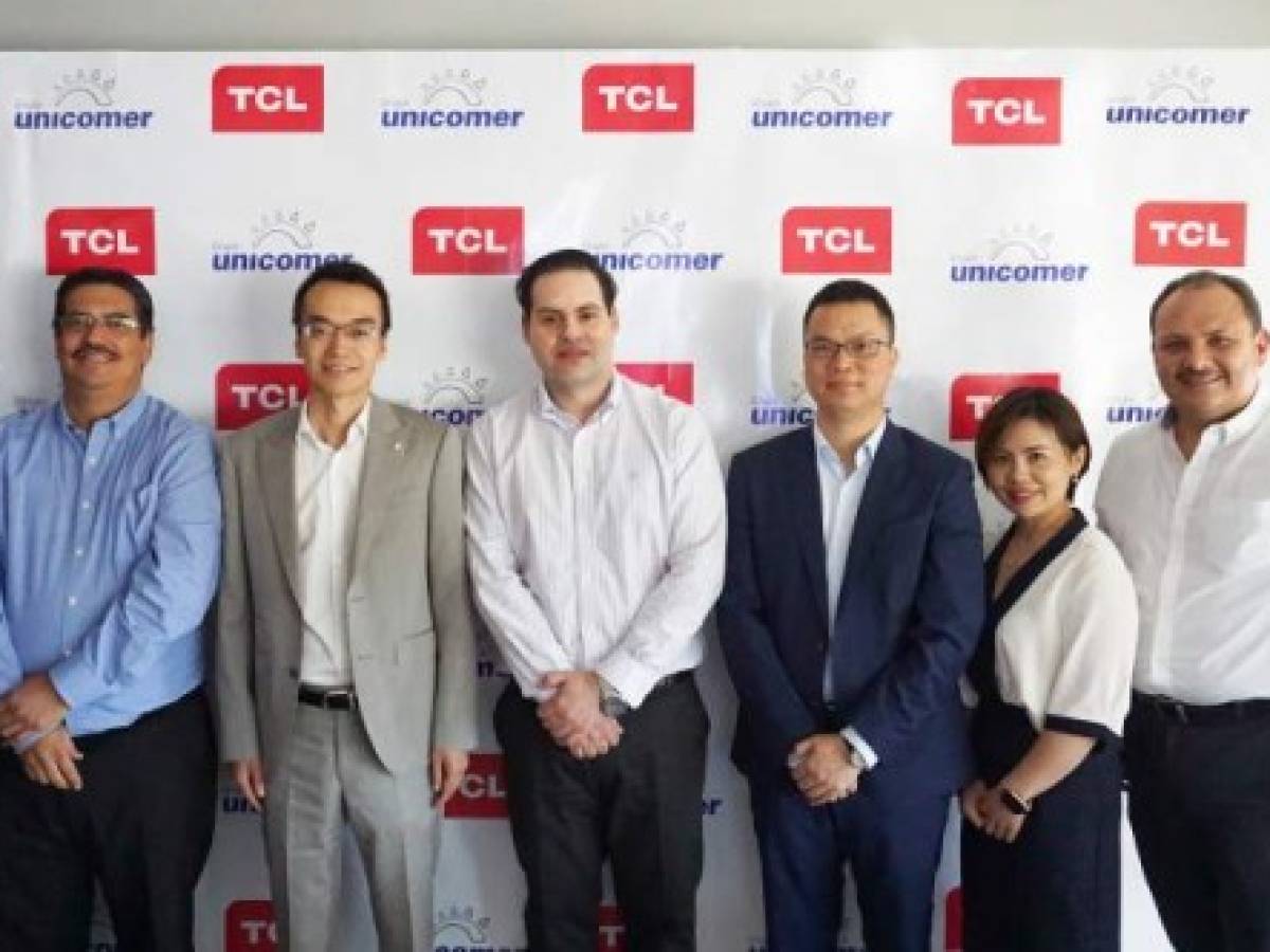 Grupo Unicomer y TCL reafirman el compromiso de exclusividad de distribución de la marca