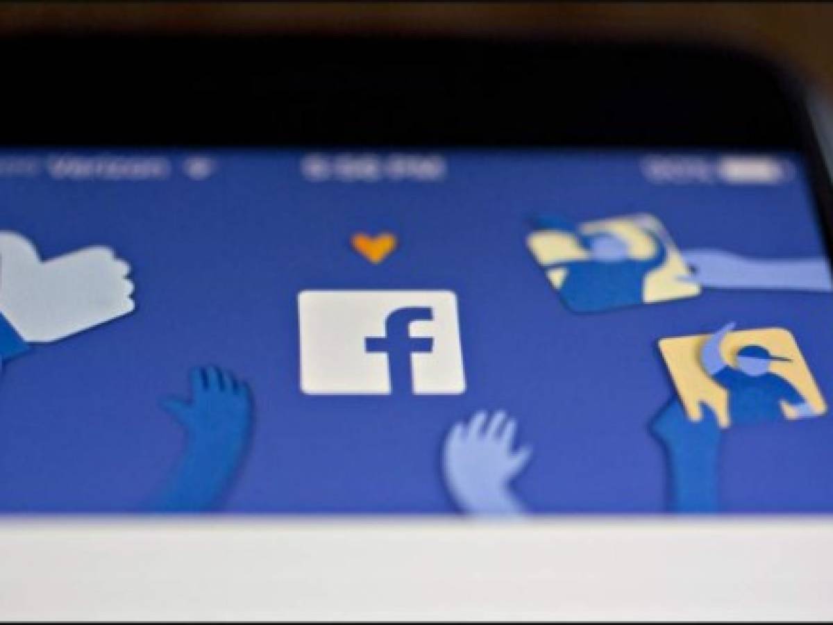 Facebook examina una potencial fuga masiva de datos